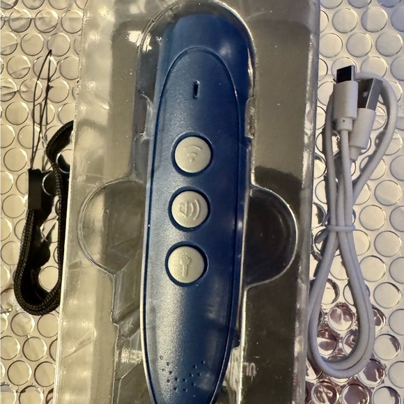 Ultrasonic dog repeller and trainer NWT in Box - Picture 4 of 5